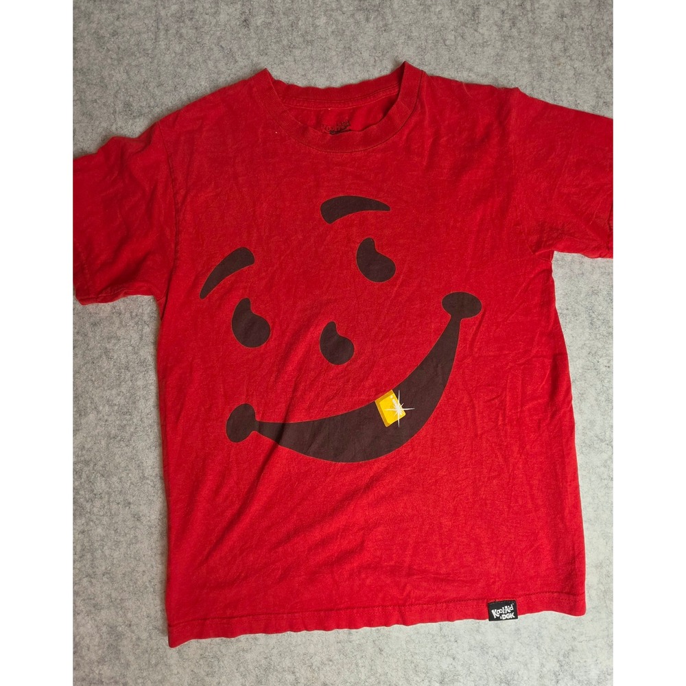DGK x Kool-Aid Thirst T-Shirt Kool Aid Man Gold Tooth Smile Red Small